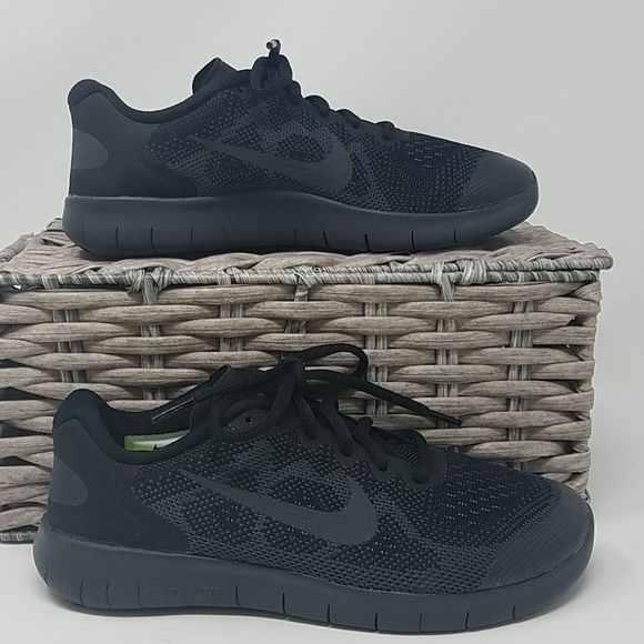 Nike Other - EUC Nike Big Kid Free Run Sneakers Boys 4.5Y A8D